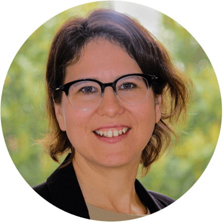 Studiengangsleitung Michèle Bernhard