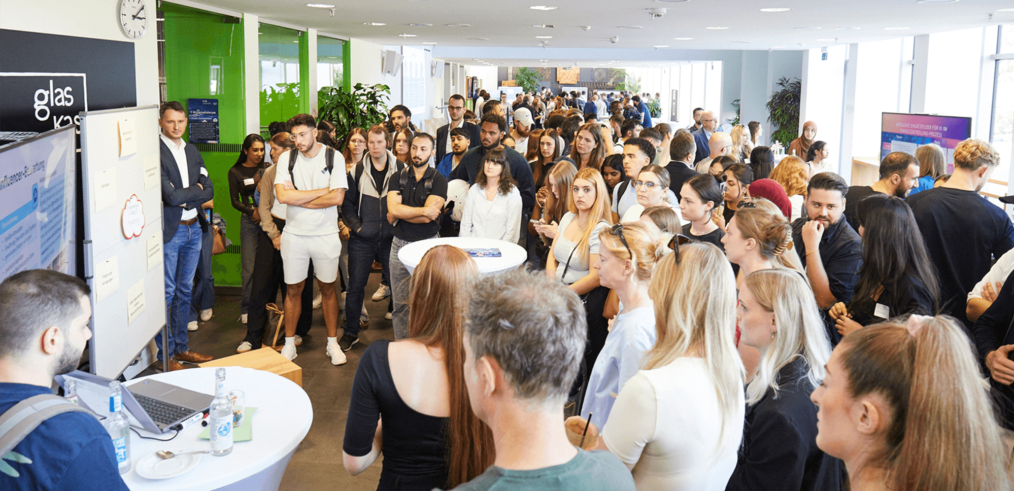 Besucher Wirtschaftsforum 2025