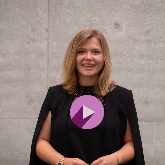 Bild mit hinterlegtem Link auf Begrüßungsvideo Jannika Haag - Studentische Fachberaterin PUMA