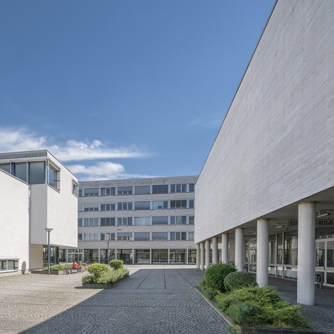 Blick auf die Bibliothek Campus Dieburg